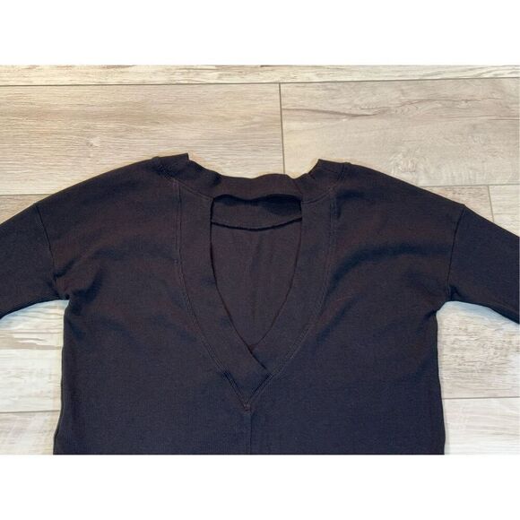 Athleta black long sleeve ribbed shirt with keyhole size XS - Picture 6 of 11